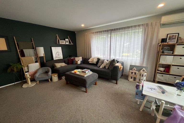 Photo of property in 8 Ruhanui Lane, Pakuranga Heights, Auckland, 2010