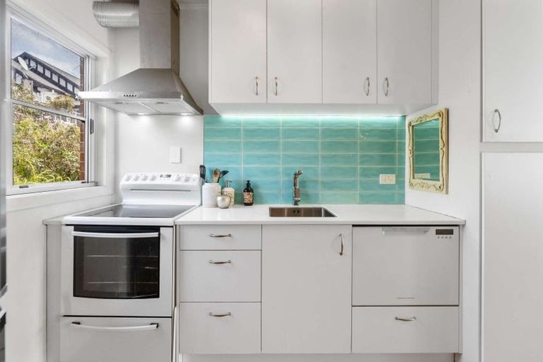 Photo of property in 2/68 Atkin Avenue, Mission Bay, Auckland, 1071