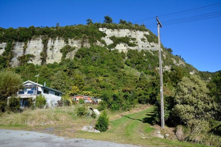 Photo of property in 20 Nikau Heights, Little Wanganui, Karamea, 7893