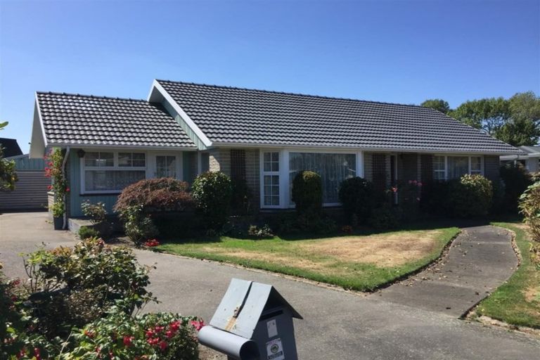 Photo of property in 6 Birkenhead Street, Avonhead, Christchurch, 8042