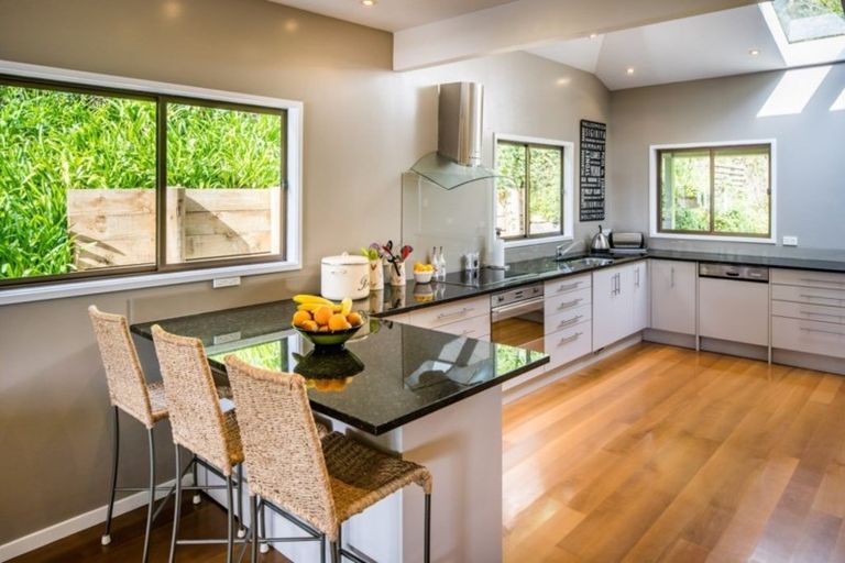 Photo of property in 16 Marama Terrace, Eastbourne, Lower Hutt, 5013