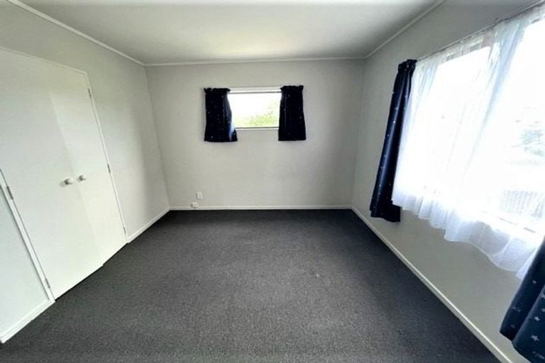 Photo of property in 1/21 Midgley Road, West Harbour, Auckland, 0618
