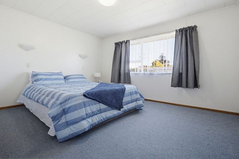 Photo of property in 22 Howden Road, Fairfield, Hamilton, 3214