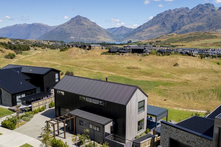 Photo of property in 97 Spur Ridge Rise, Jacks Point, 9371