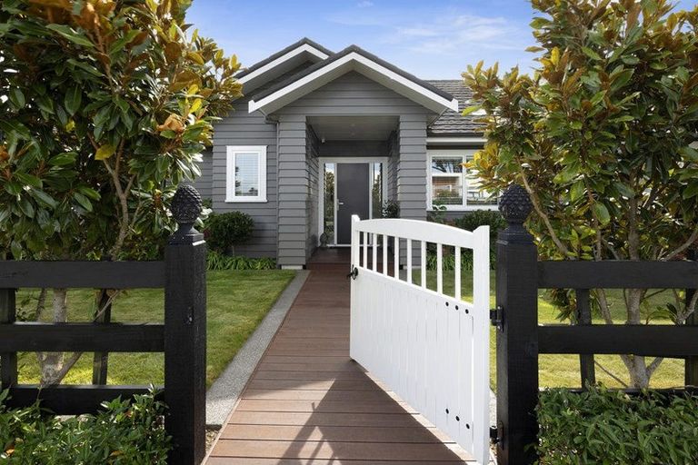 Photo of property in 18 Wills Road, Bell Block, New Plymouth, 4312