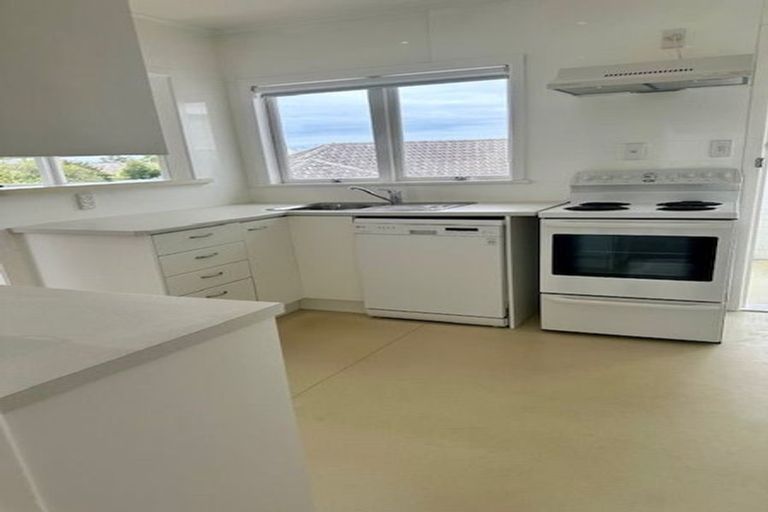 Photo of property in 1/42 Evelyn Place, Hillcrest, Auckland, 0627