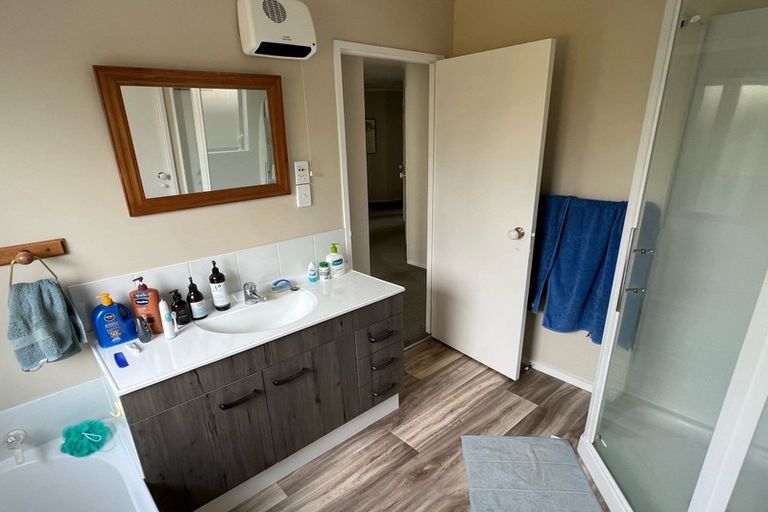 Photo of property in 112 Evans Road, Papamoa Beach, Papamoa, 3118