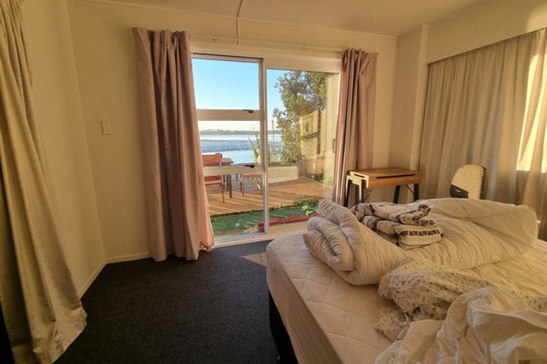 Photo of property in 8 Lawson Way, Weymouth, Auckland, 2103