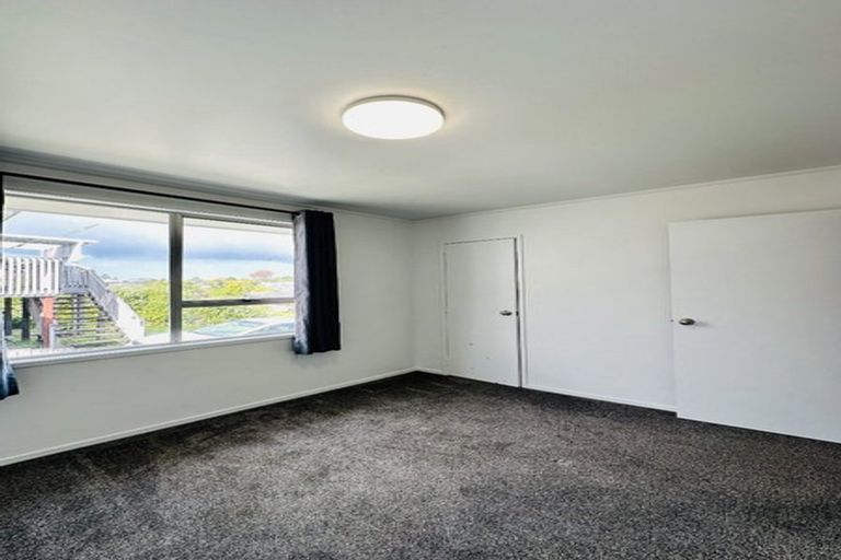 Photo of property in 48 Glynnbrooke Street, Te Atatu South, Auckland, 0610