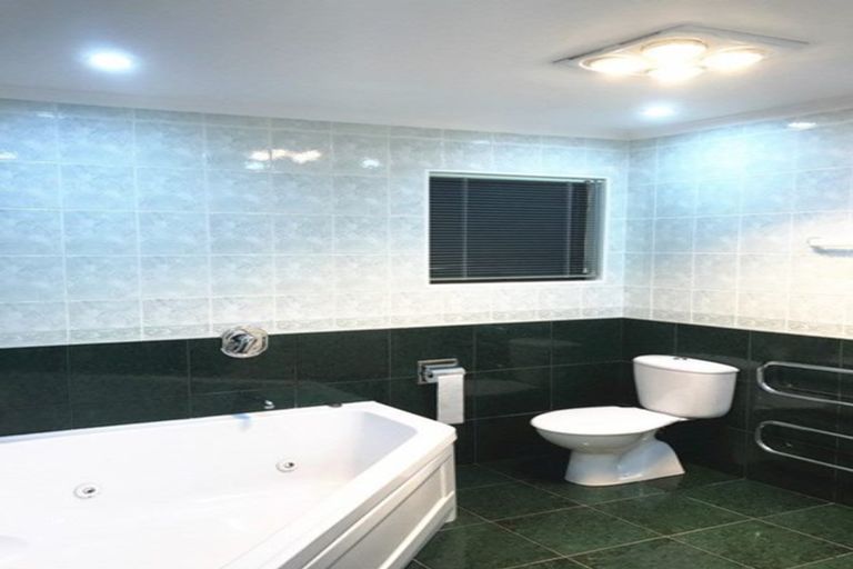 Photo of property in 48 Jandell Crescent, Bucklands Beach, Auckland, 2014