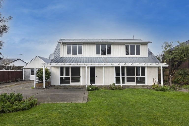 Photo of property in 32 Hawthorne Street, Strowan, Christchurch, 8052
