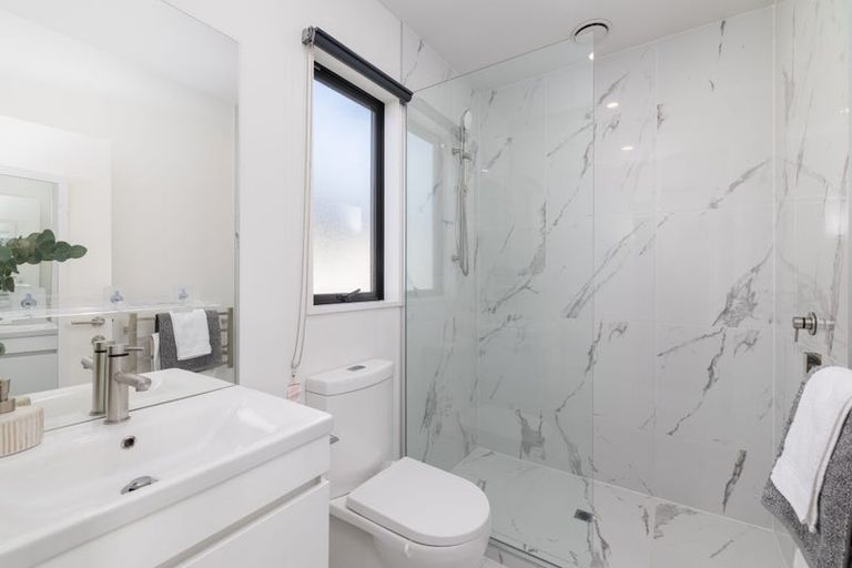 Photo of property in 257a Edgeware Road, Edgeware, Christchurch, 8013