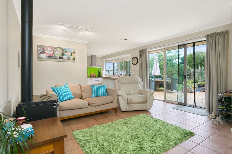 Photo of property in 43 Milton Street, Leamington, Cambridge, 3432