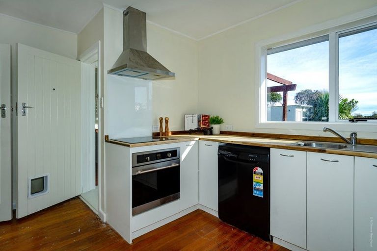 Photo of property in 39 Willryan Avenue, New Brighton, Christchurch, 8083