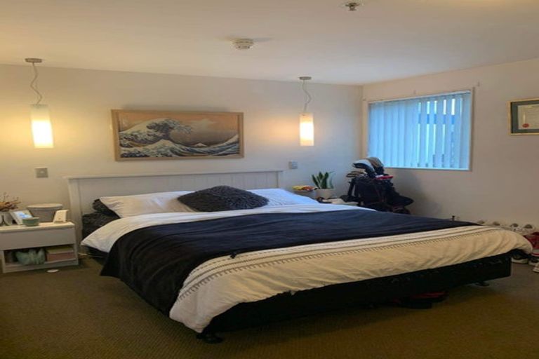 Photo of property in Montreaux Apartments, 2d/164 The Terrace, Wellington Central, Wellington, 6011