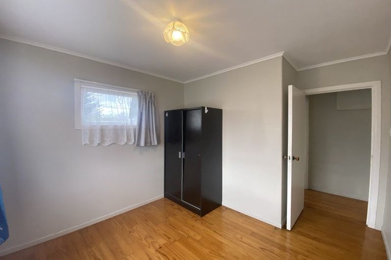 Photo of property in 43 Blease Street, New Lynn, Auckland, 0600