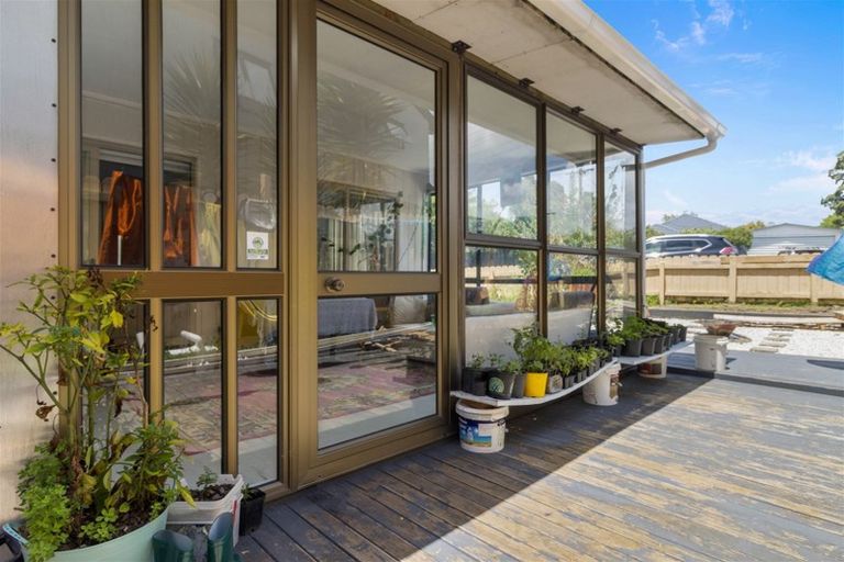 Photo of property in 65 Pooks Road, Ranui, Auckland, 0612