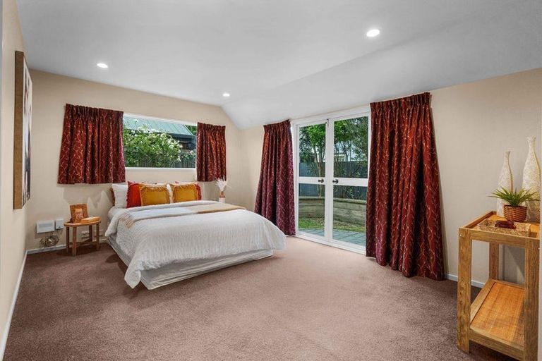 Photo of property in 4 Broadfell Avenue, Avonhead, Christchurch, 8042