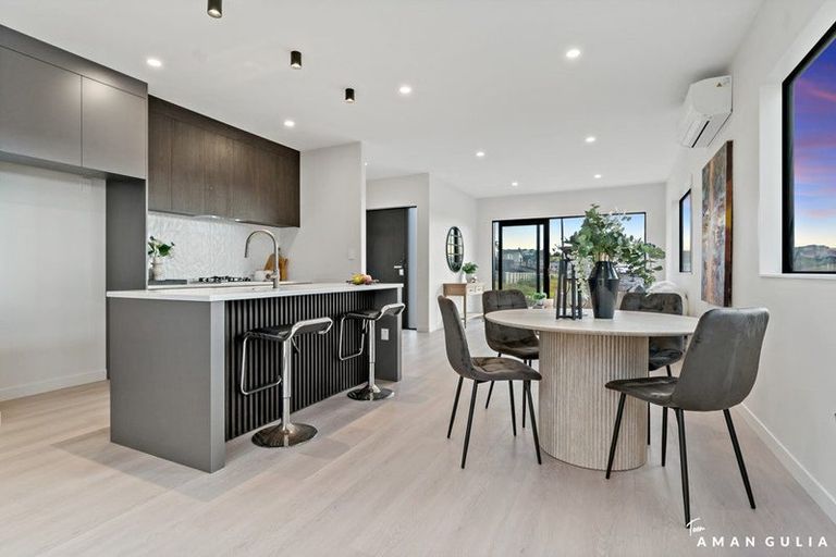 Photo of property in 6 Whakairo Crescent, Gulf Harbour, Whangaparaoa, 0930