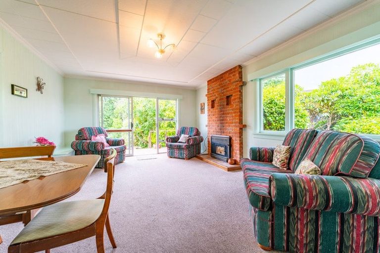 Photo of property in 6 Hughes Street, Waimate, 7924