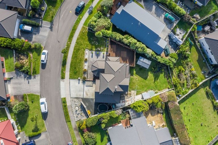 Photo of property in 5 Dusky Crescent, Aotea, Porirua, 5024