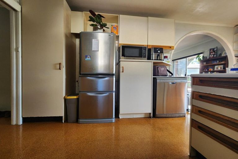 Photo of property in 85 Hutchinsons Road, Bucklands Beach, Auckland, 2014