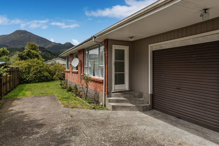 Photo of property in 32b Holyoake Crescent, Kawerau, 3127