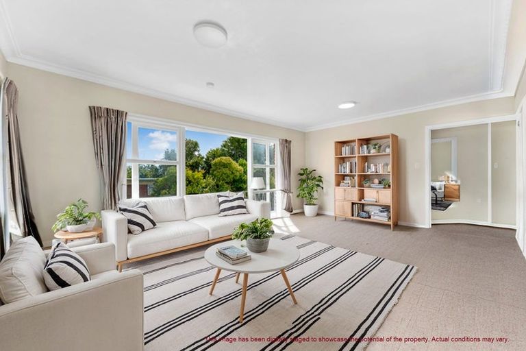 Photo of property in 1/7 Castleton Drive, Howick, Auckland, 2014