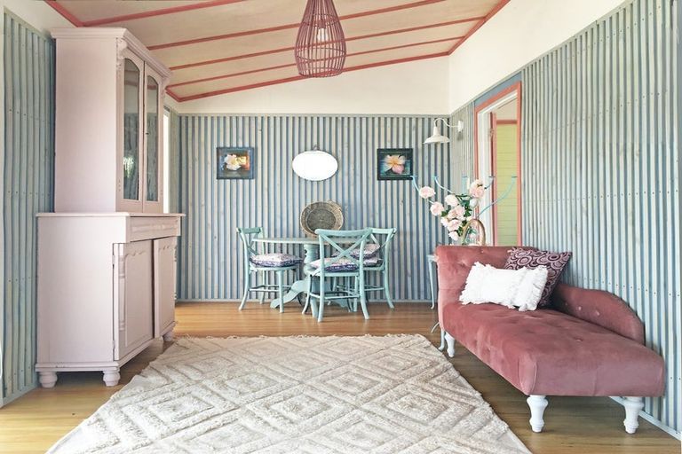 Photo of property in 12 Wainamu Road, Raglan, 3297