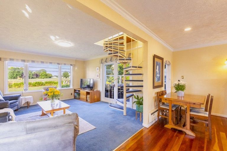 Photo of property in 6 Beaumont Lane, Havelock North, 4130