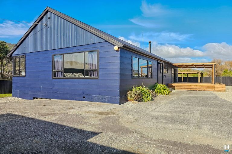 Photo of property in 39 Firth Street, Cobden, Greymouth, 7802