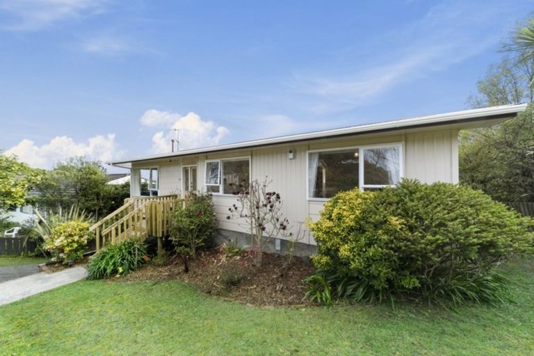 Photo of property in 61 Waipounamu Drive, Kelson, Lower Hutt, 5010