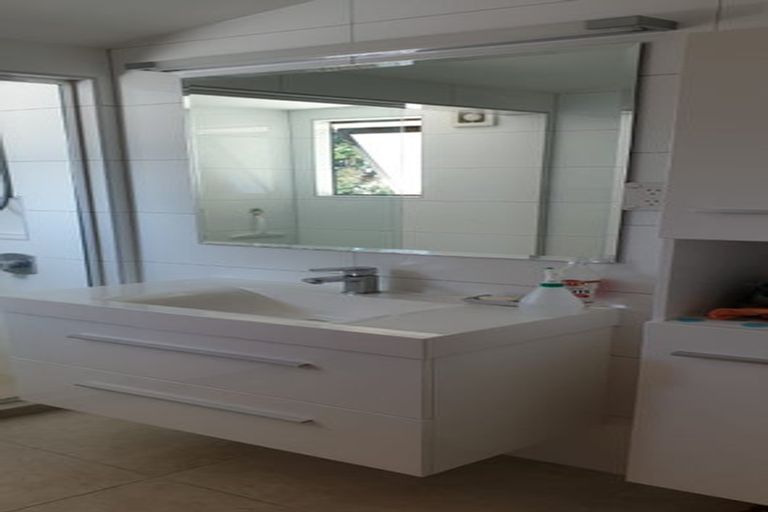 Photo of property in 9 Bendale Place, Papatoetoe, Auckland, 2025