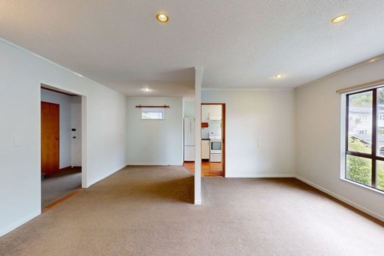 Photo of property in 33 Shirley Street, Karori, Wellington, 6012