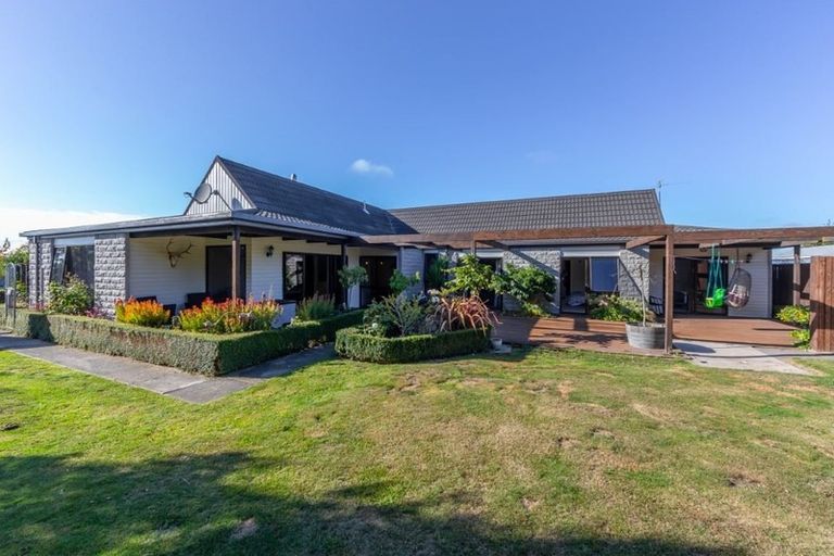 Photo of property in 61 Kowhai Avenue, Rangiora, 7400