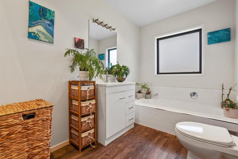 Photo of property in 56 Shadbolt Lane, Rolleston, 7614