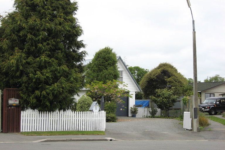Photo of property in 11 Hegan Place, Rangiora, 7400