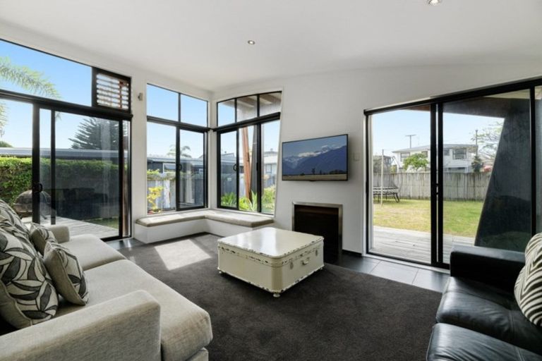 Photo of property in 1225 Papamoa Beach Road, Papamoa Beach, Papamoa, 3118