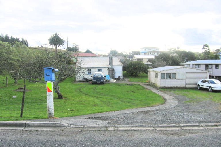 Photo of property in 3 Buchanan Street, Hikurangi, 0114