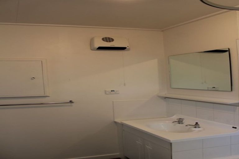 Photo of property in 92 Eglinton Road, Mornington, Dunedin, 9011