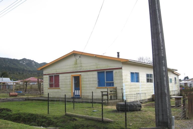 Photo of property in 10 Millar Street, Runanga, 7803