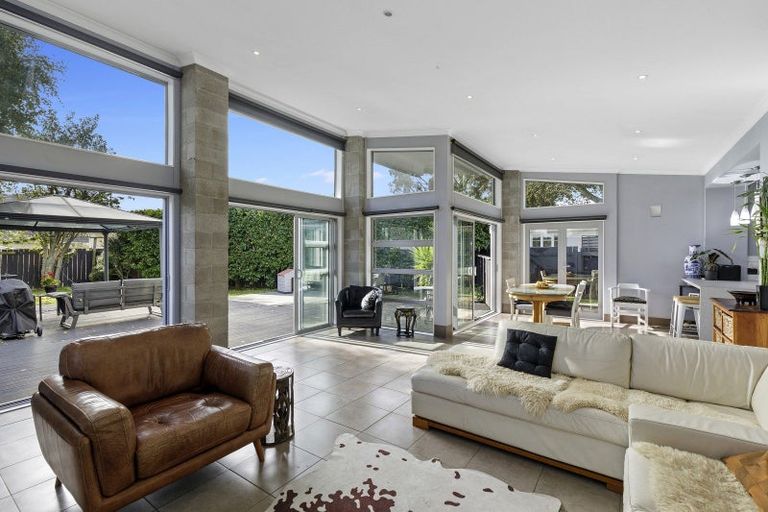 Photo of property in 535 Fergusson Drive, Trentham, Upper Hutt, 5018