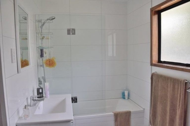 Photo of property in 53a Brandon Road, Glen Eden, Auckland, 0602