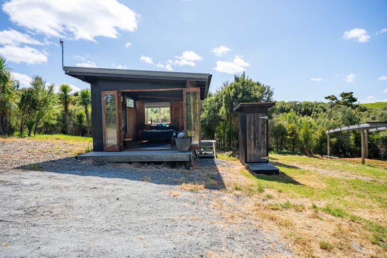 Photo of property in 149 Whaka Street, Maungaturoto, 0583