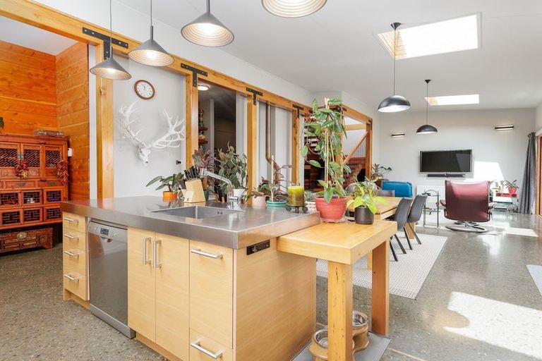 Photo of property in 246 Centrewood Park Road, Waimate, 7977