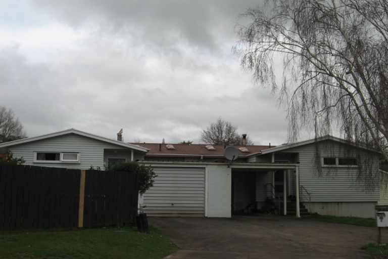 Photo of property in 10a Dulcie Place, Red Hill, Papakura, 2110