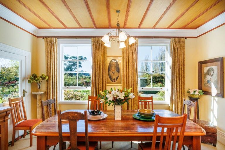 Photo of property in 914 Napier Road, Whakarongo, Palmerston North, 4470