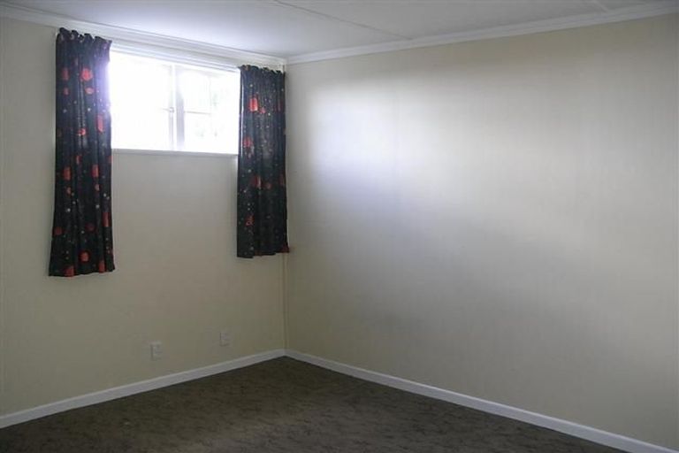 Photo of property in 24 Mudgeways Road, Massey, Auckland, 0614