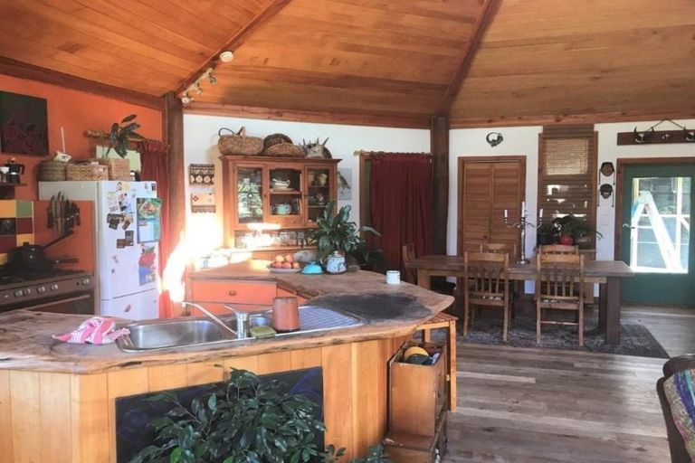 Photo of property in 272 Uruwhenua Road, Upper Takaka, Takaka, 7183