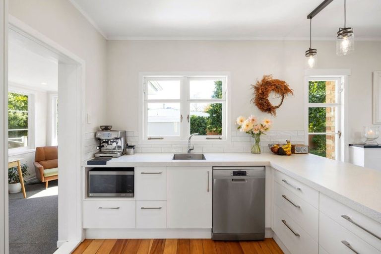 Photo of property in 79 Shakespeare Street, Leamington, Cambridge, 3432